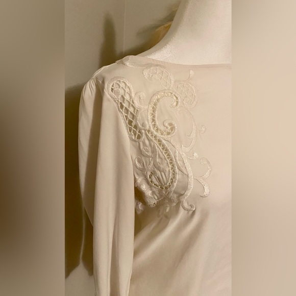 Express Small Embroidered Office Work Dress Off-white White‎ Vacation Blouse Top - Picture 4 of 5